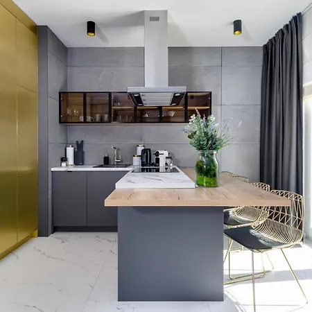 El - Izar 아파트 *